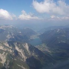 Flugwegposition um 15:57:28: Aufgenommen in der Nähe von Gemeinde Eben am Achensee, Österreich in 2392 Meter